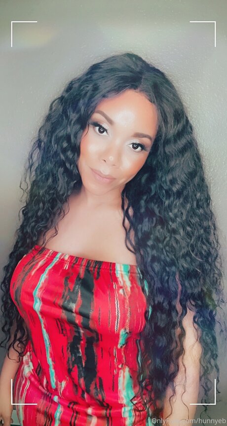 Hunnyeb erotic star picture