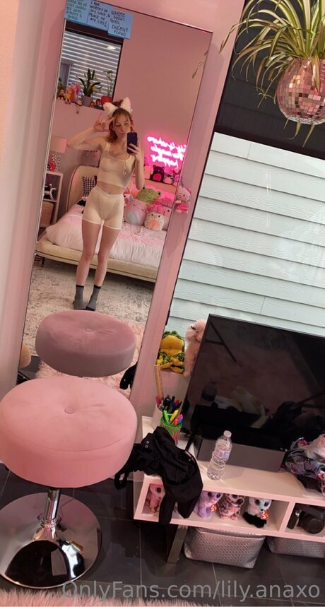 Lily Anaxo pornstar xxx pics