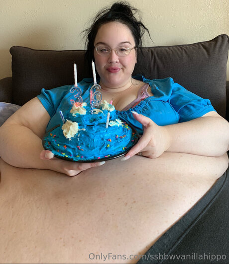 Ssbbwvanillahippo model hd pic