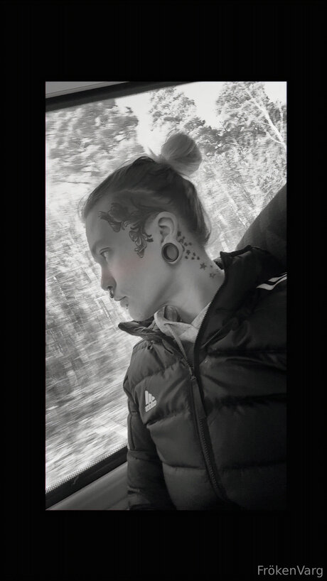 Frokenvarg adult star pictures