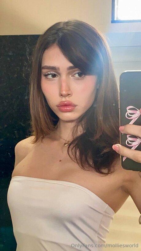 Molliesworld model pretty pics