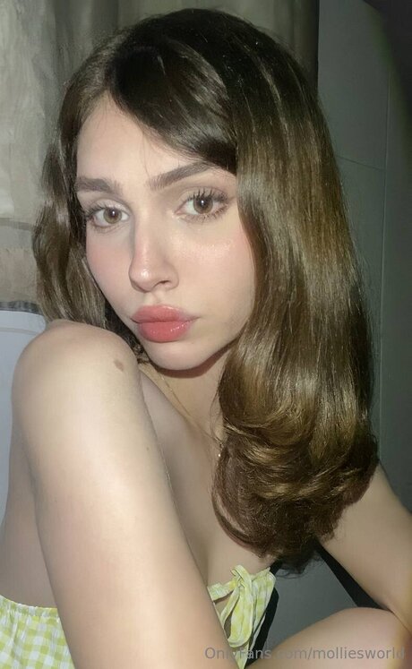 Molliesworld actress images