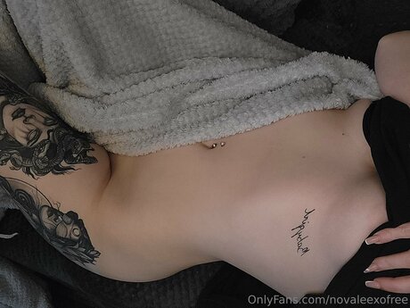 Novaleexofree adult model gallery