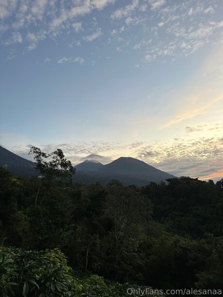 Alesanaa pornstar sexy pics