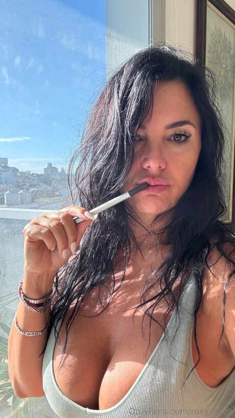 Roxynerea beautiful actress image