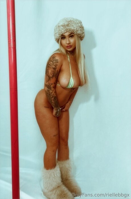 Riellebbgx free pornstar galleries