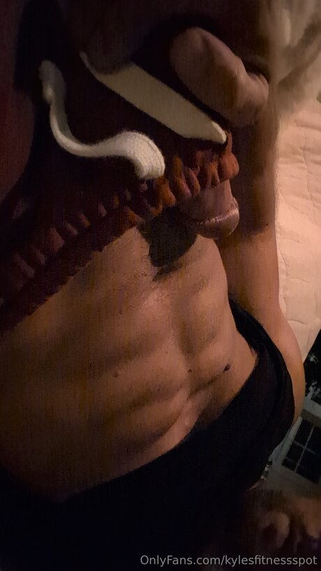 Kylesfitnessspot model best photo