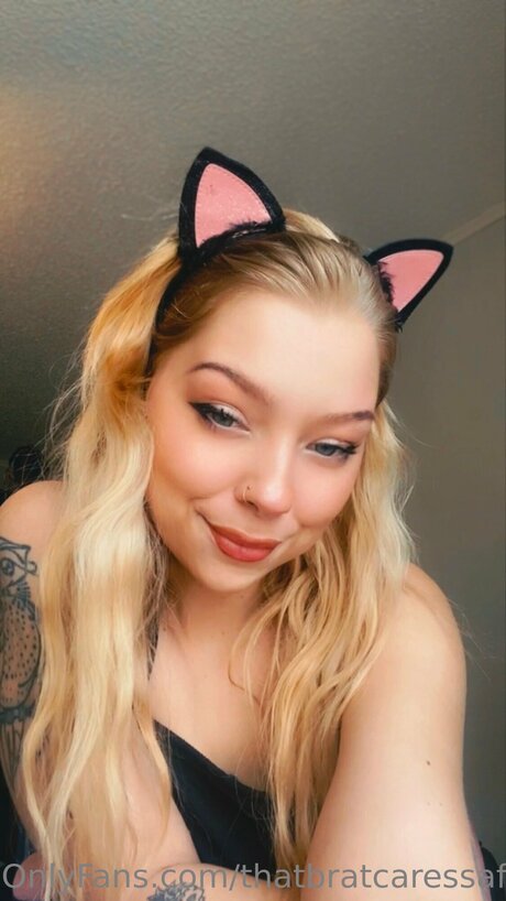 Thatbratcaressafree naked pornstar photo