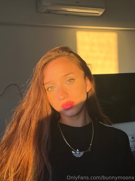 Bunnymoonx sexy star picture