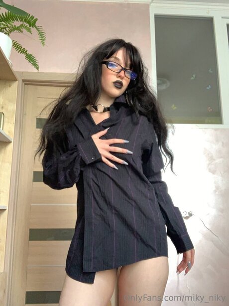 Miky Niky art pornstar pic