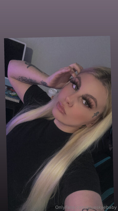 Blueskyebaby model pornographic archive