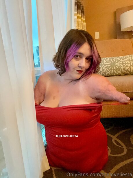 Theloveliesta nice model photo