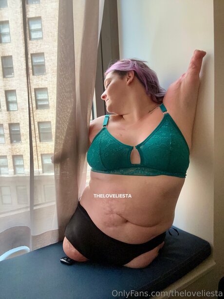 Theloveliesta model perfect images