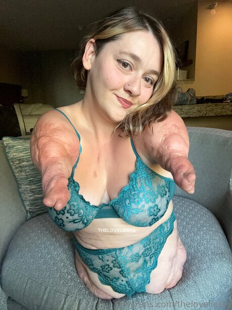 Theloveliesta pretty model photos