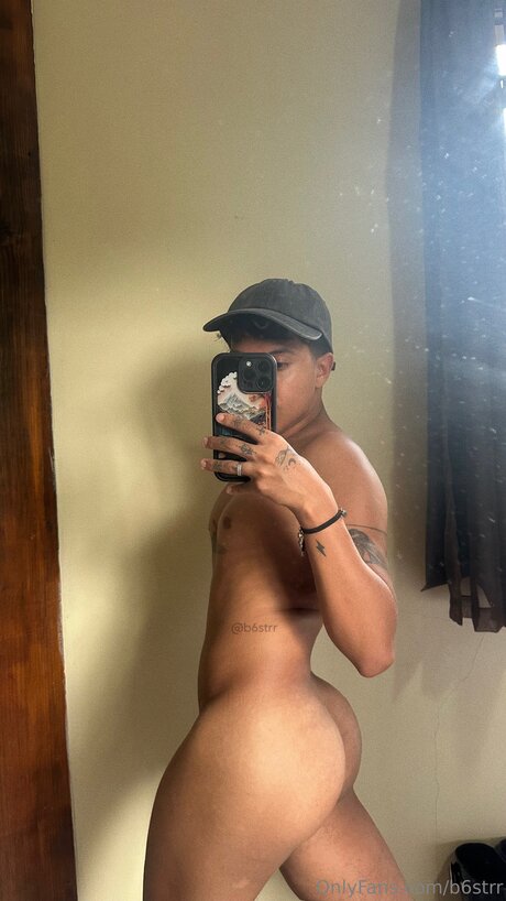 B6strr model erotic img