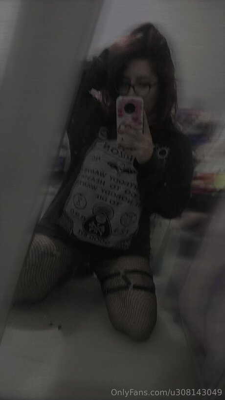 U308143049 xxx pornstar image