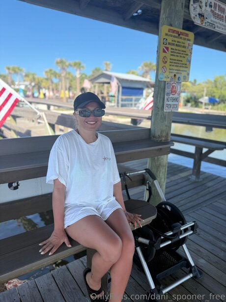 Dani Spooner Free star naked image