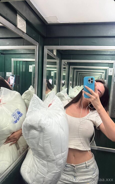 Micaelaa Xxx erotic star galleries