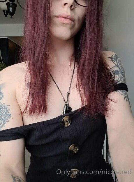 Nicole Red model exclusive gallery