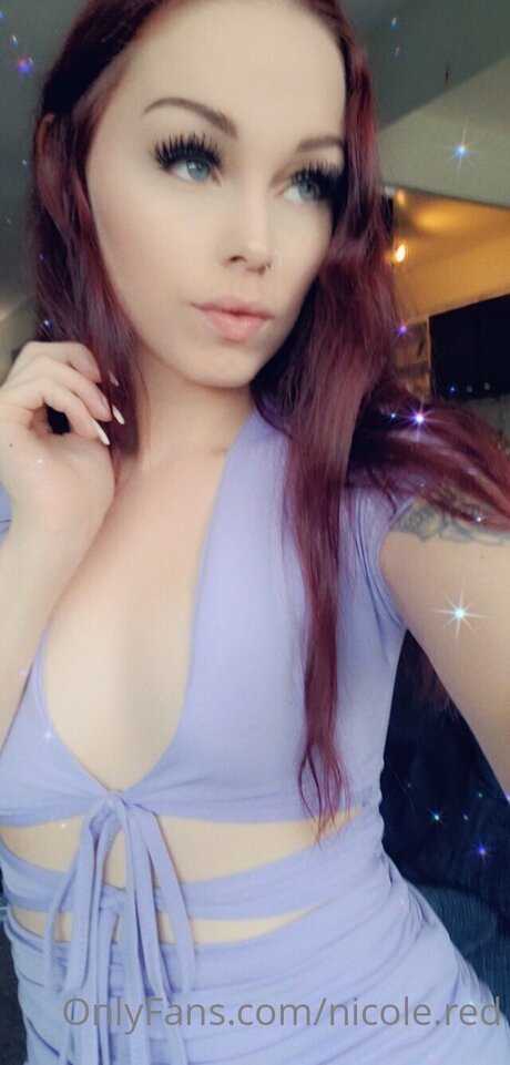 Nicole Red model nude images