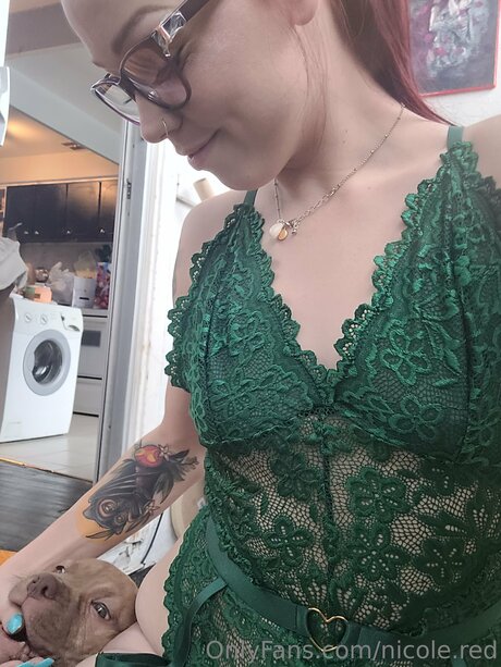 Nicole Red erotic model pictures