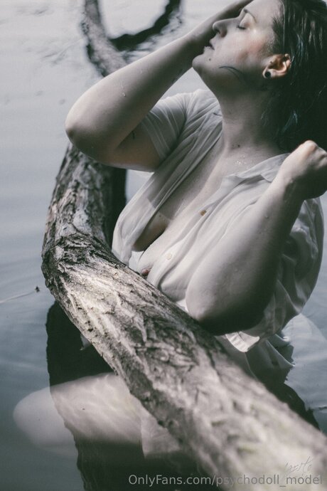 Psychodoll Model pornstar nude archive