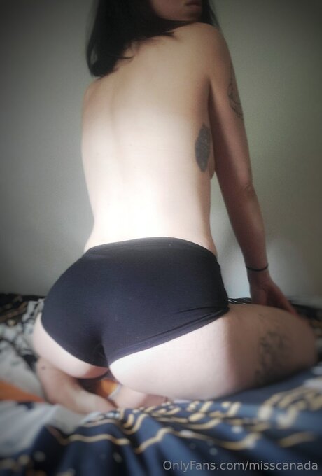 Misscanada model nude picture