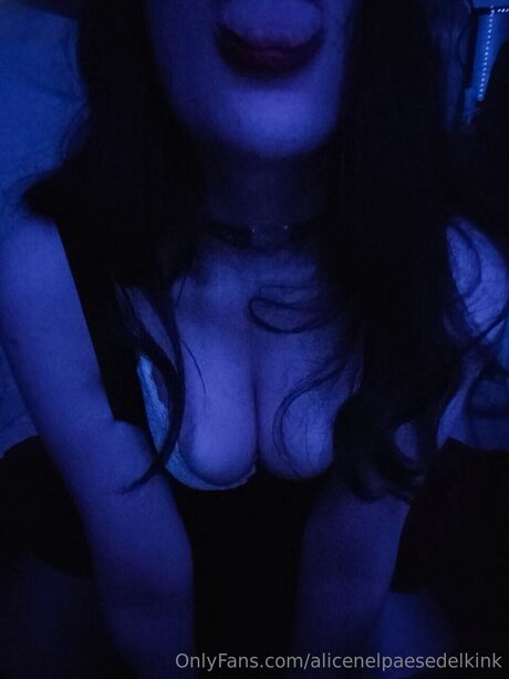 Alicenelpaesedelkink nice model photo