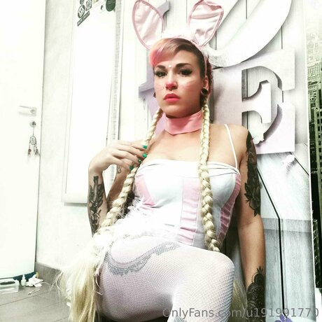 Alelovegreen model erotic archive