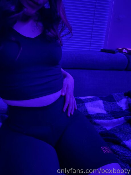 Bexbooty nude model pic