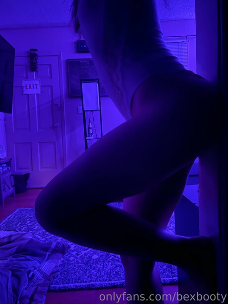 Bexbooty model nice img