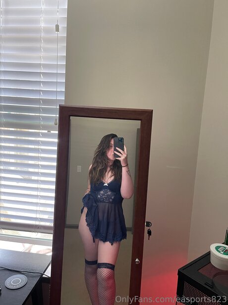 Easports823 pretty model pic