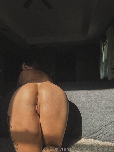 Stucklikehoney Profile