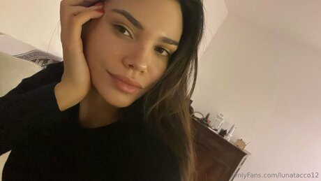 Saralimaxo star nice pictures