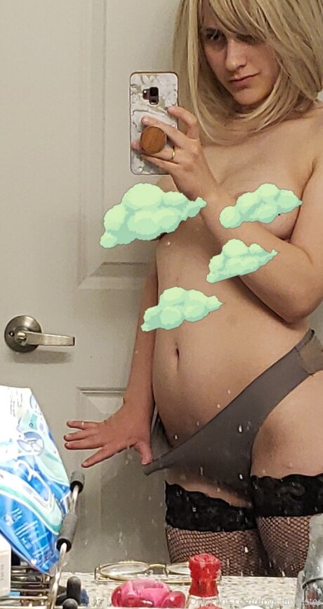 Dova Lancaster pornstar hd picture