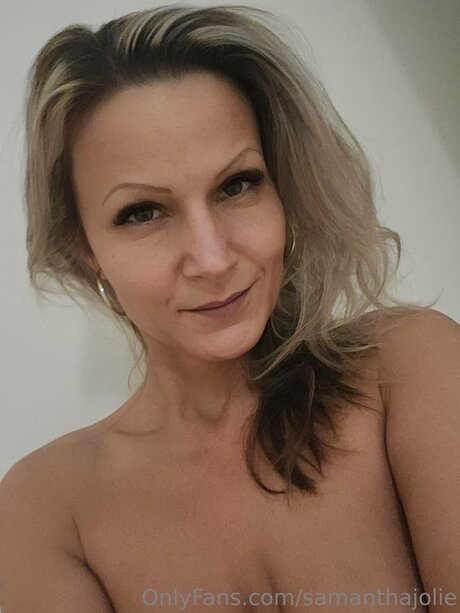 Samanthajolie exclusive pornstar img