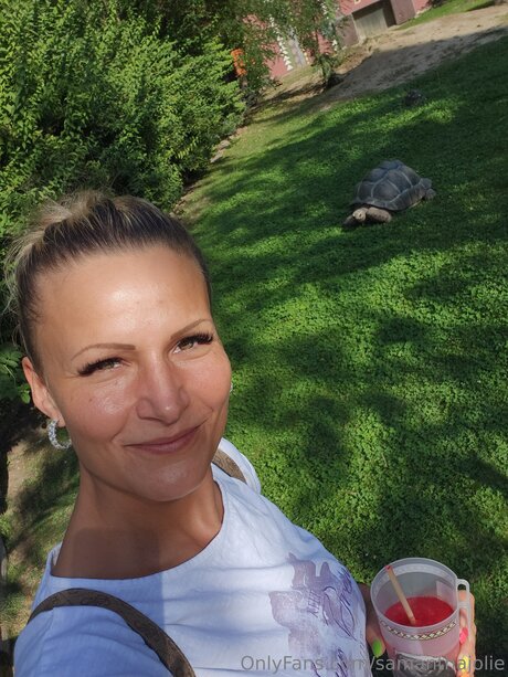 Samanthajolie porn model archive