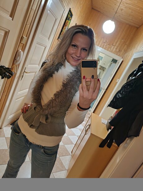 Samanthajolie sexy pornstar photo