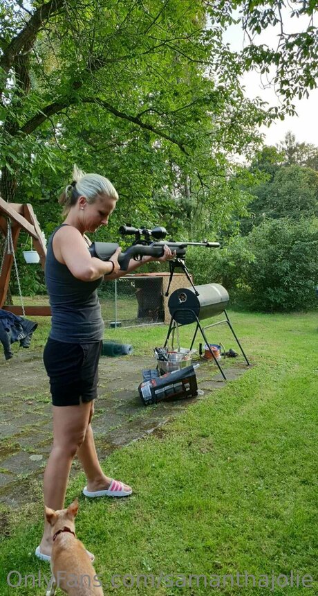 Samanthajolie pornstar naked pic