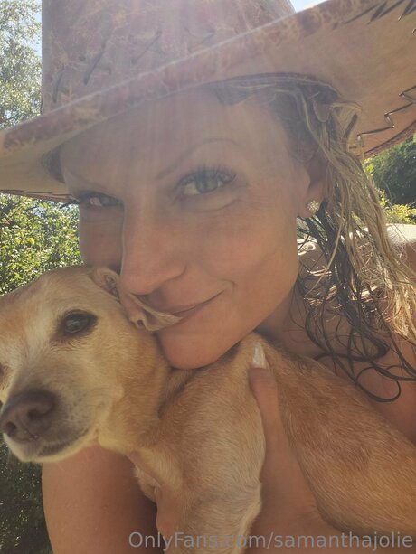 Samanthajolie beautiful model pics