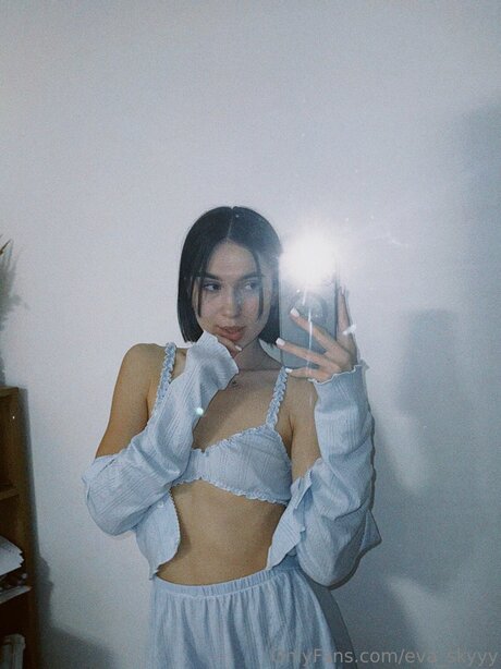 Eva Skyyy star adult photo