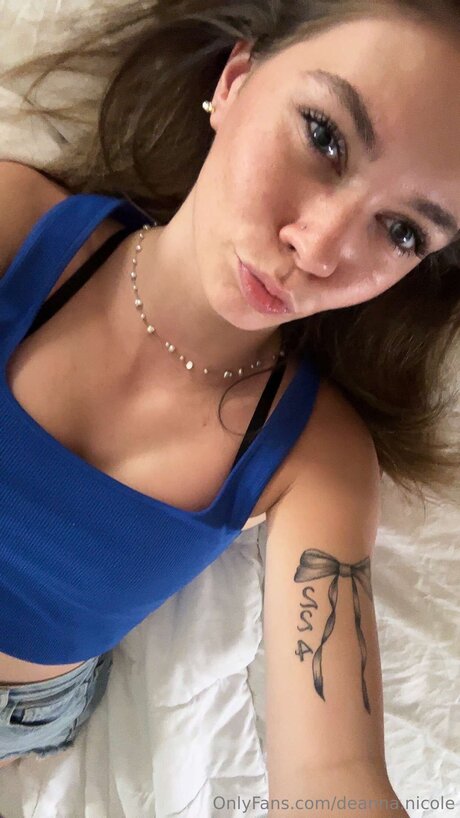 Deanna Nicole star pretty img