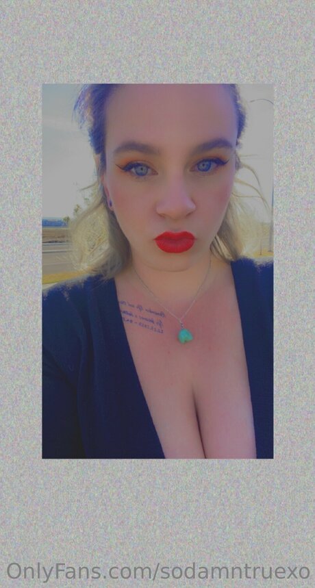 Sodamntruexo sexy model photo