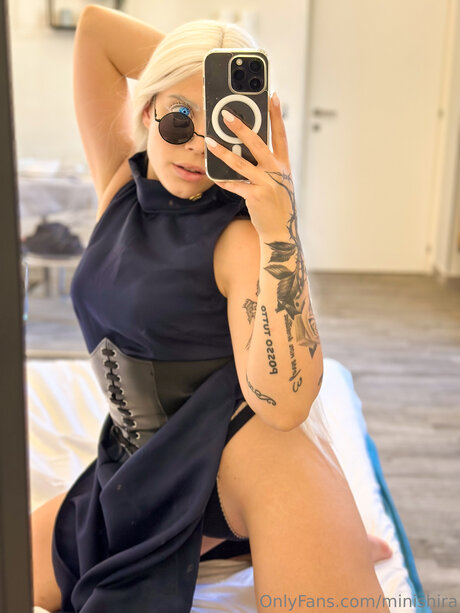 Minishira pornstar hd image