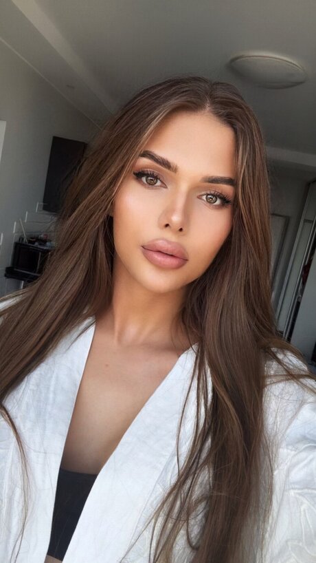 Megan Ts Grl pretty model photo