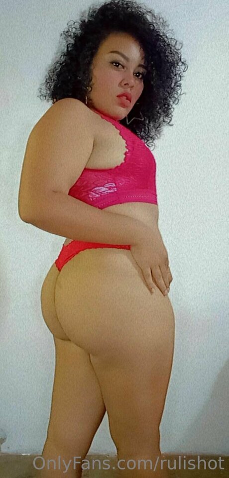 Rulishot beautiful model img