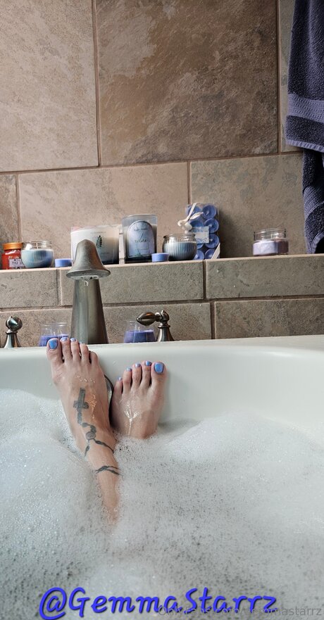 blonde hairy pussy onlyfans beautiful naked pics