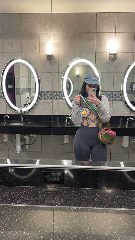 Dolly Sharton hd model picture