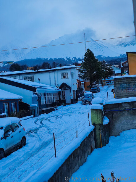 Worshipbastet model exclusive pictures