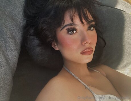 Sidneyharada star hot img